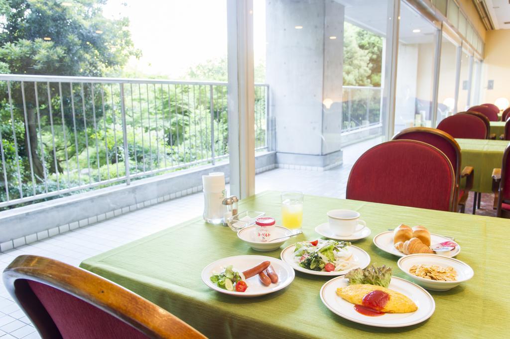 Hotel Hiroshima Sunplaza Buitenkant foto