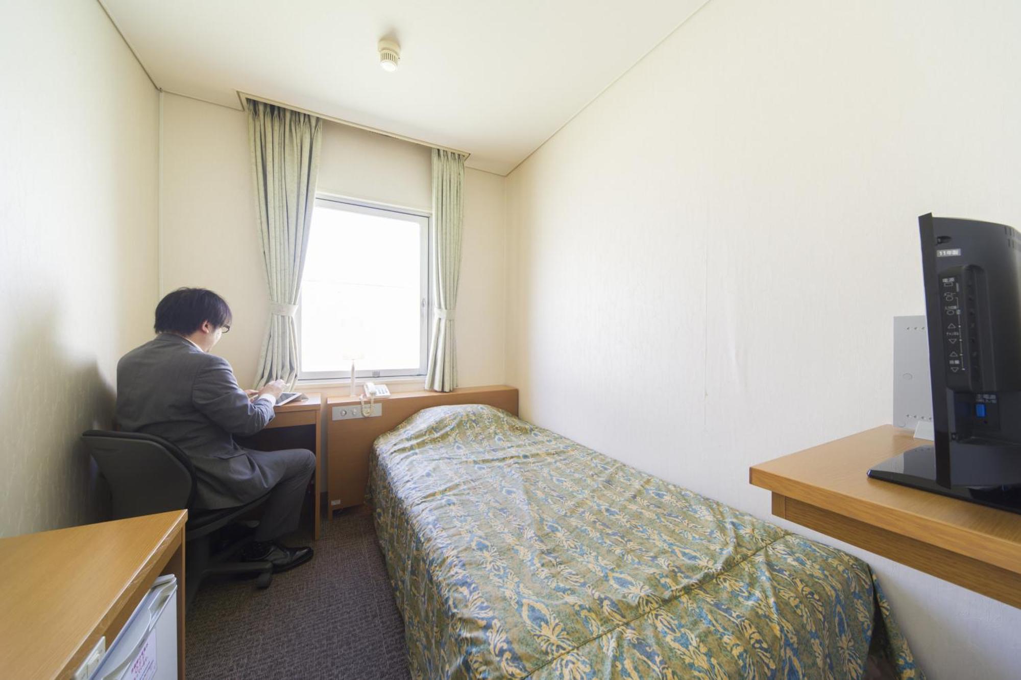 Hotel Hiroshima Sunplaza Kamer foto