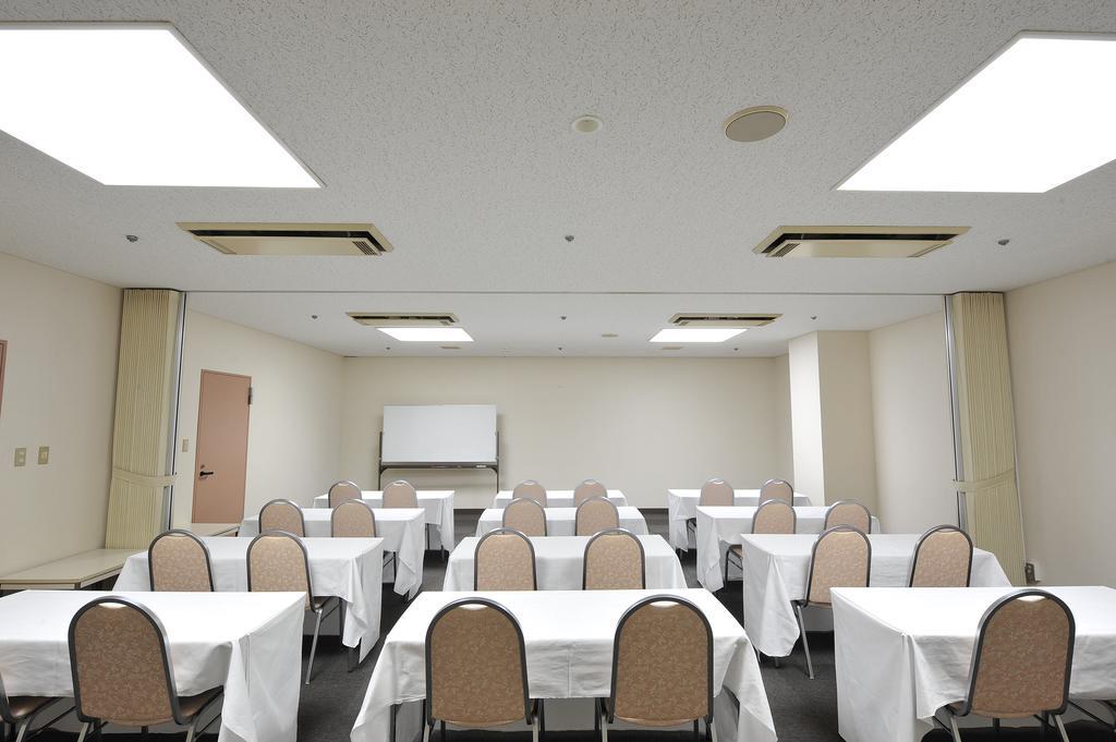 Hotel Hiroshima Sunplaza Buitenkant foto