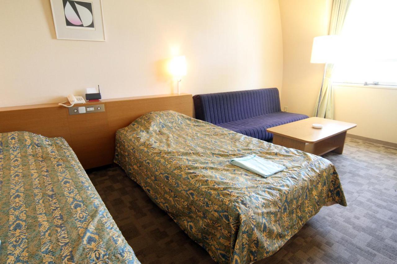 Hotel Hiroshima Sunplaza Buitenkant foto