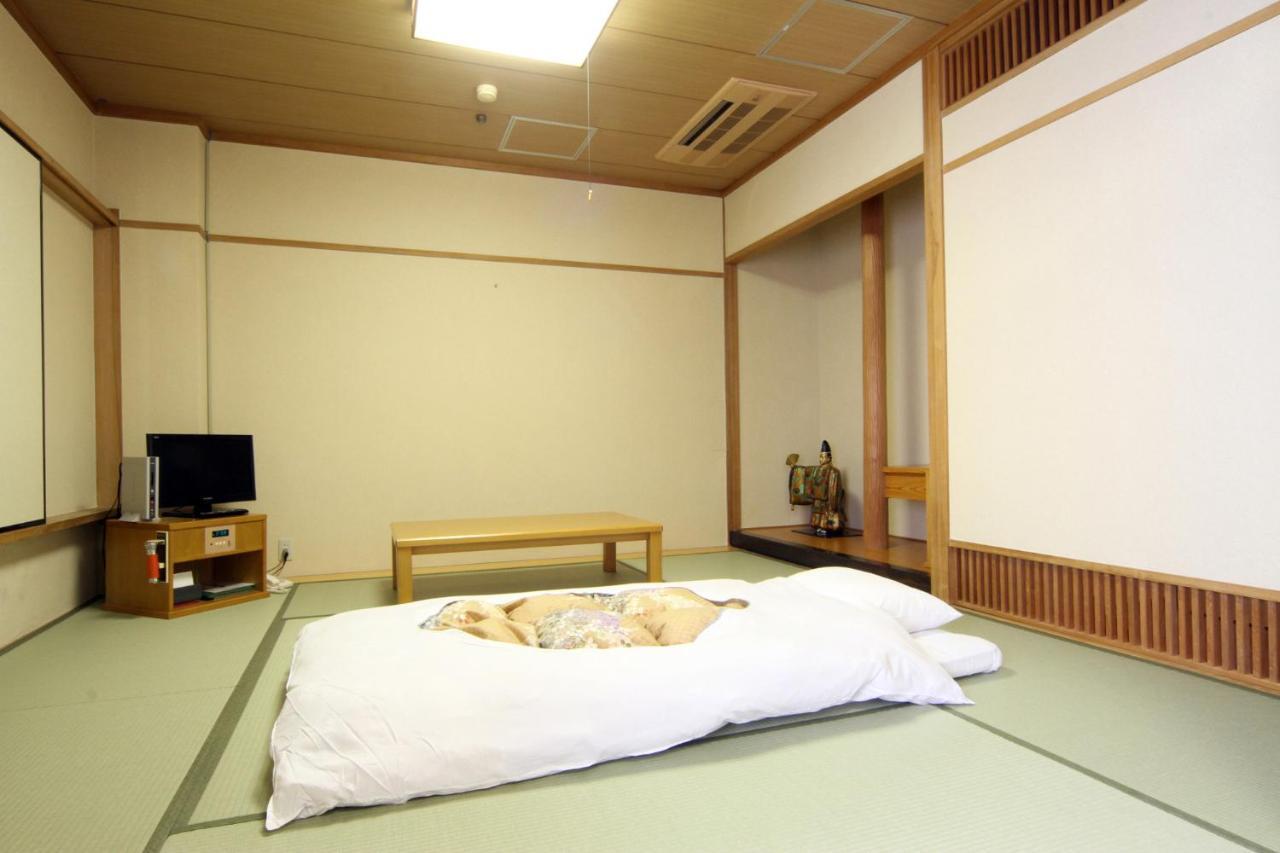 Hotel Hiroshima Sunplaza Buitenkant foto