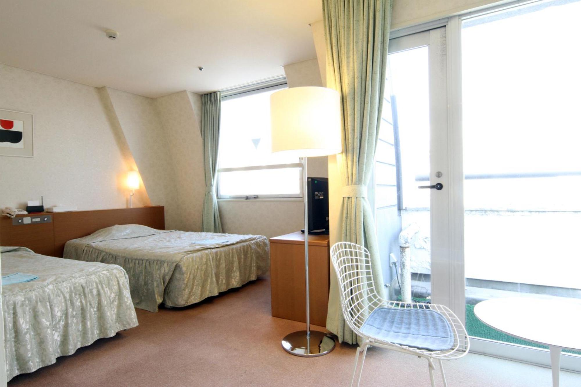 Hotel Hiroshima Sunplaza Buitenkant foto