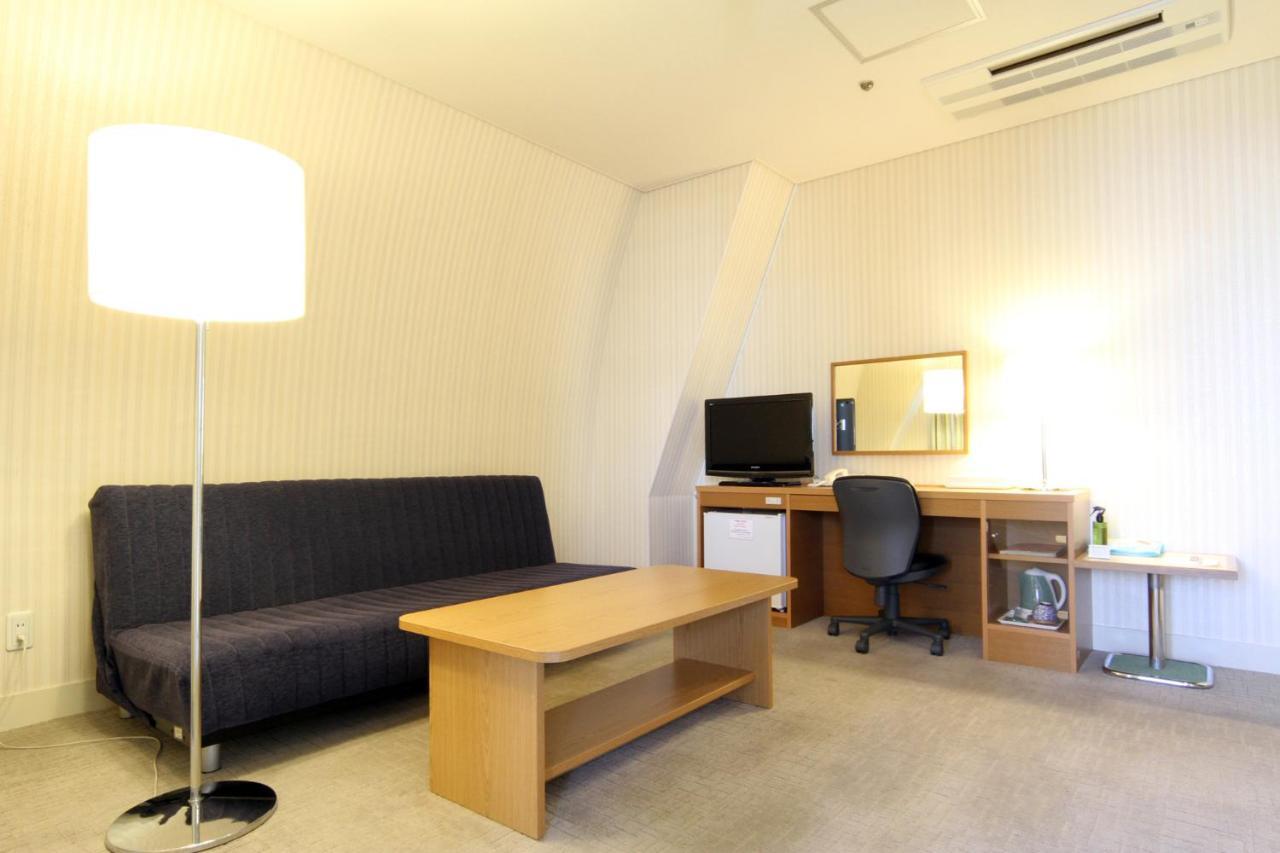 Hotel Hiroshima Sunplaza Buitenkant foto
